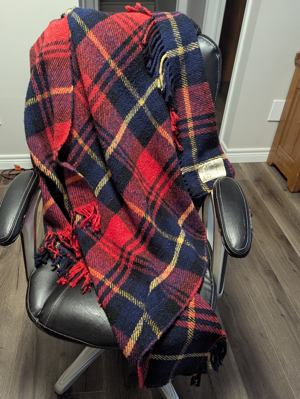 Sears. Vintage colourful blue, red, Yellow Plaid Throw . 46 X 65 Inches.